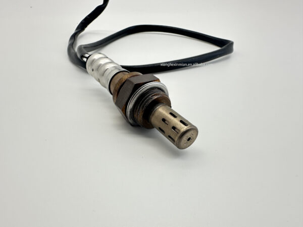 Oxygen sensors for Hyundai and Kia automobile parts. Part number: 39210 2G600/ 39210-2G600 - Image 3