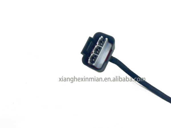 Hyundai and Kia auto parts: High-quality Korean-style fan connection harness. OEM part number: 91200 C1000/91200-C1000 - Image 2